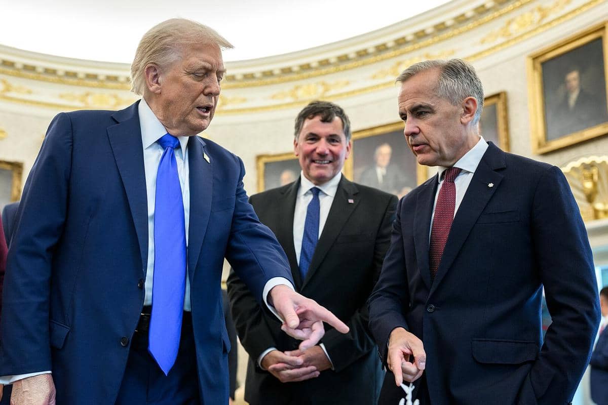 Presiden AS Donald Trump dan PM Kanada Mark Carney