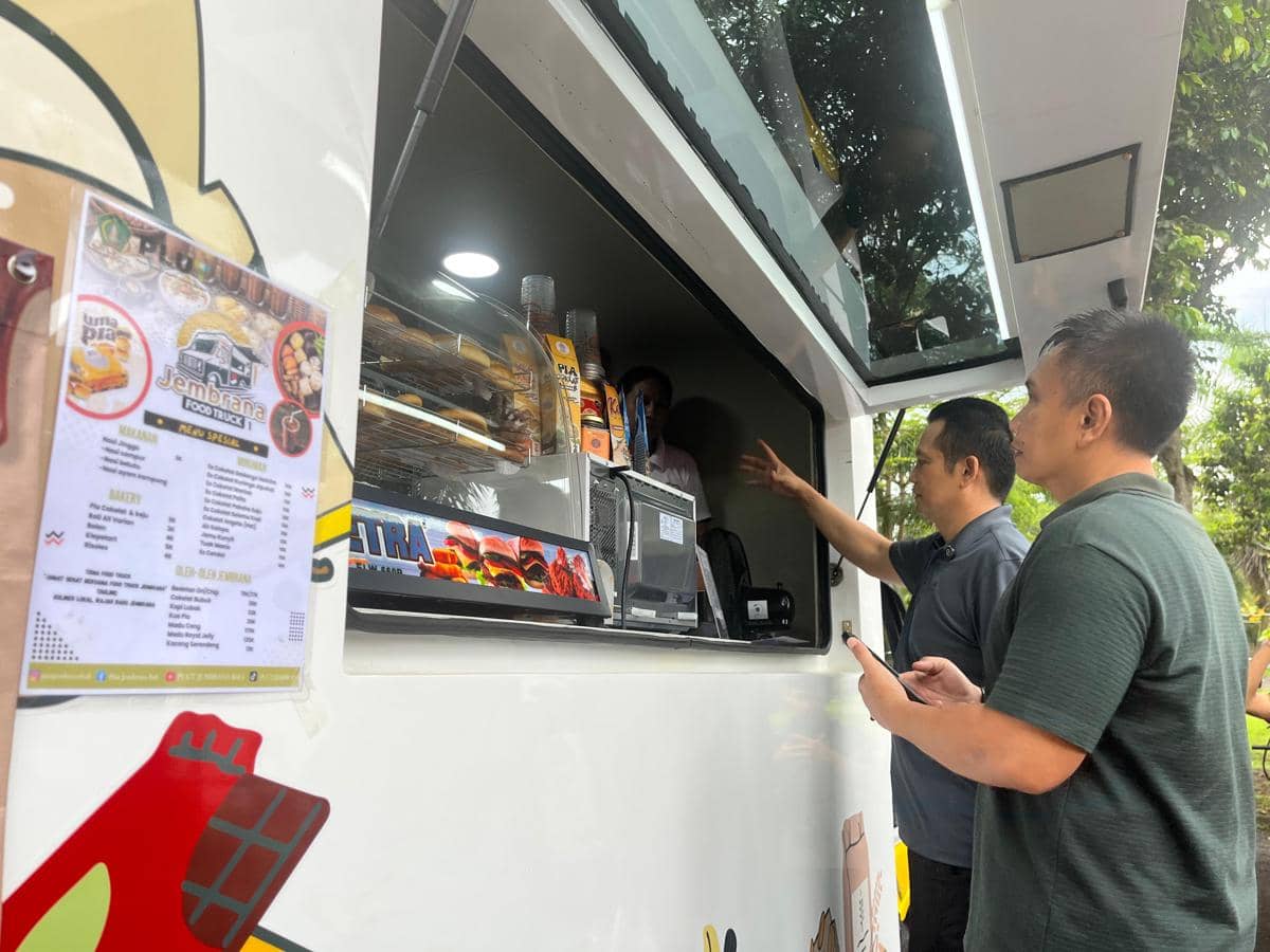 UMKM Jembrana Bisa Jualan dan Promosi Produk Keliling Lewat Food Truck