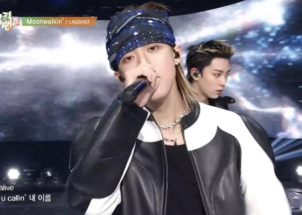 potret LNGSHOT di Music Bank 