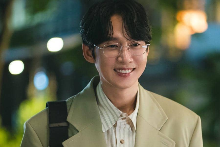 Still cut drama The Practical Guide to Love