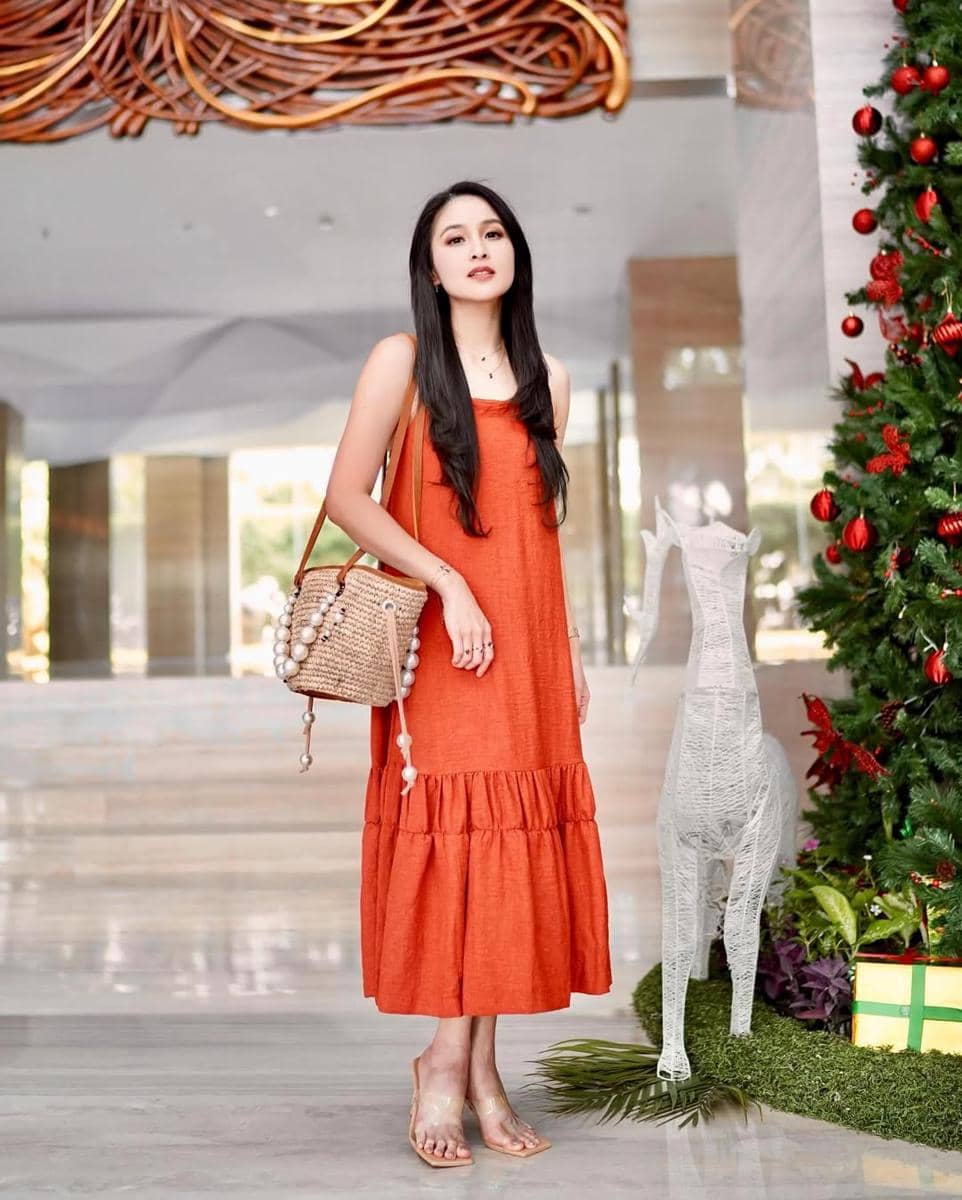 dress kasual untuk Imlek