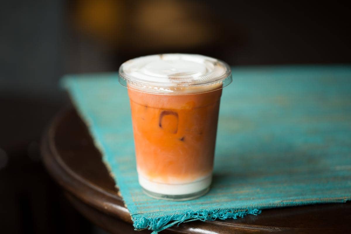 ilustrasi thai tea segar 