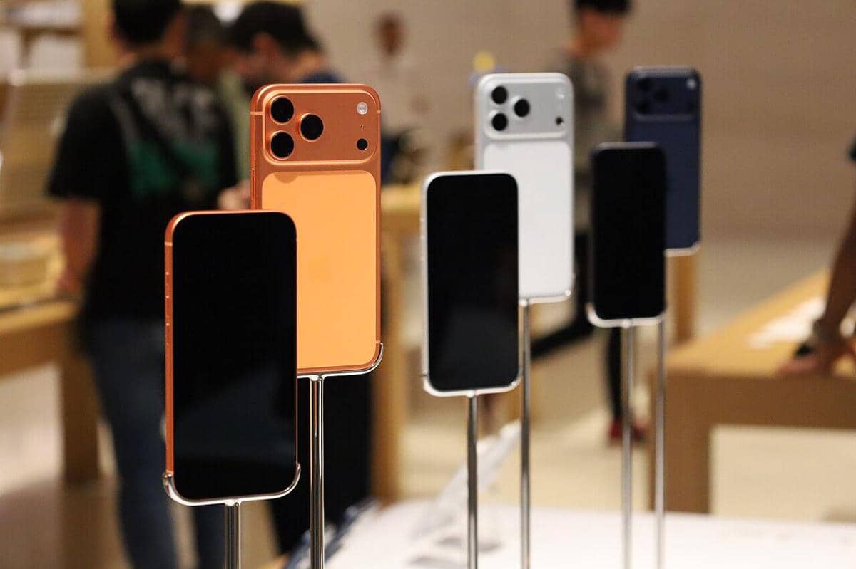 ilustrasi ponsel iPhone