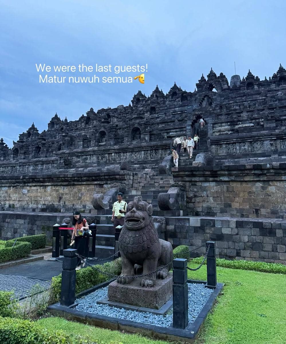 Ayana Moon belajar sejarah di Candi Borobudur Magelang