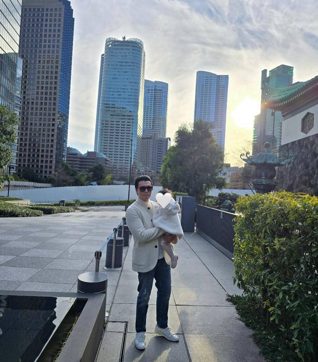 Syahrini dan Reino Barack ajak anak liburan