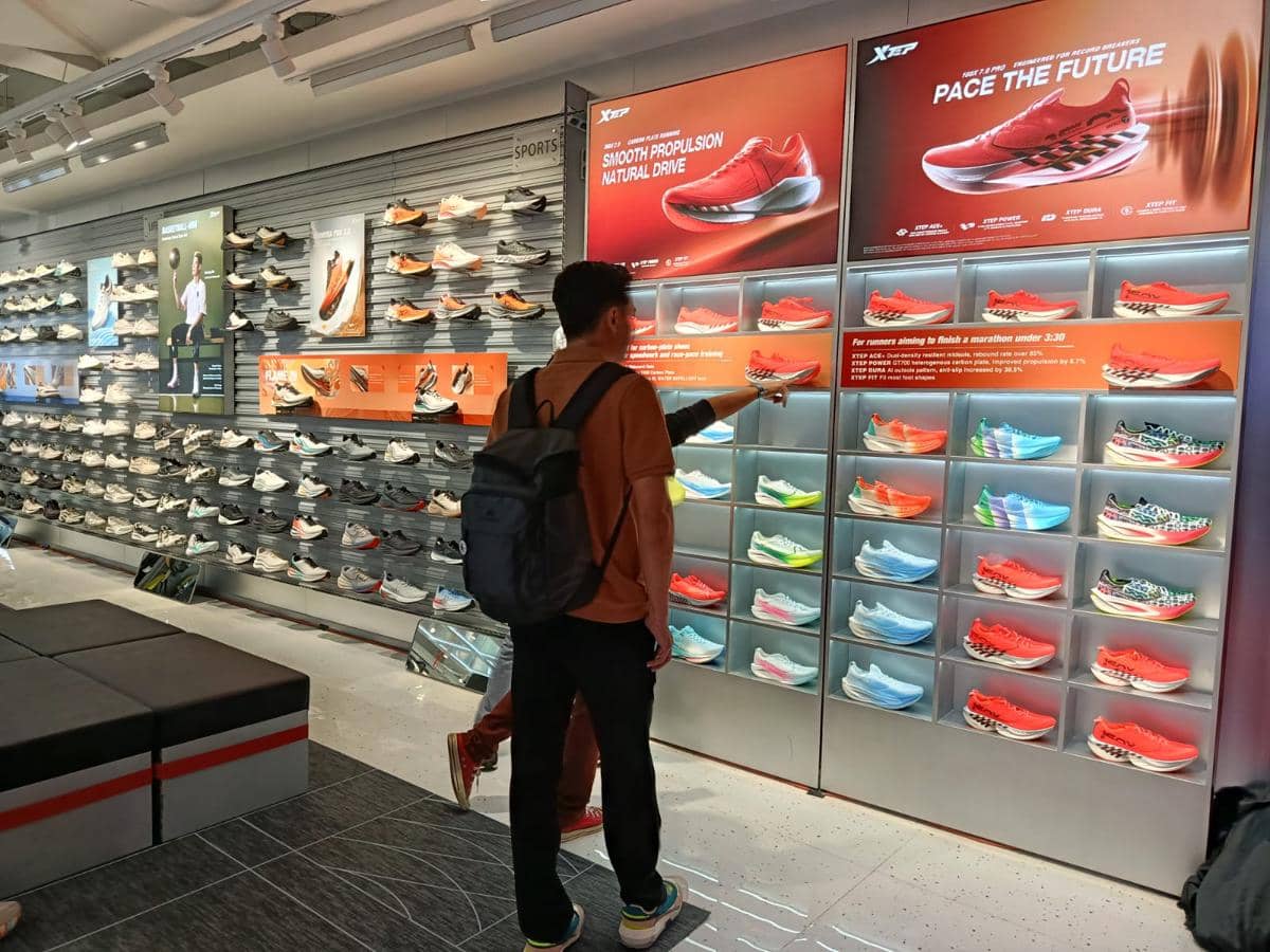 XTEP hadirkan ragam produk di gerai baru mereka