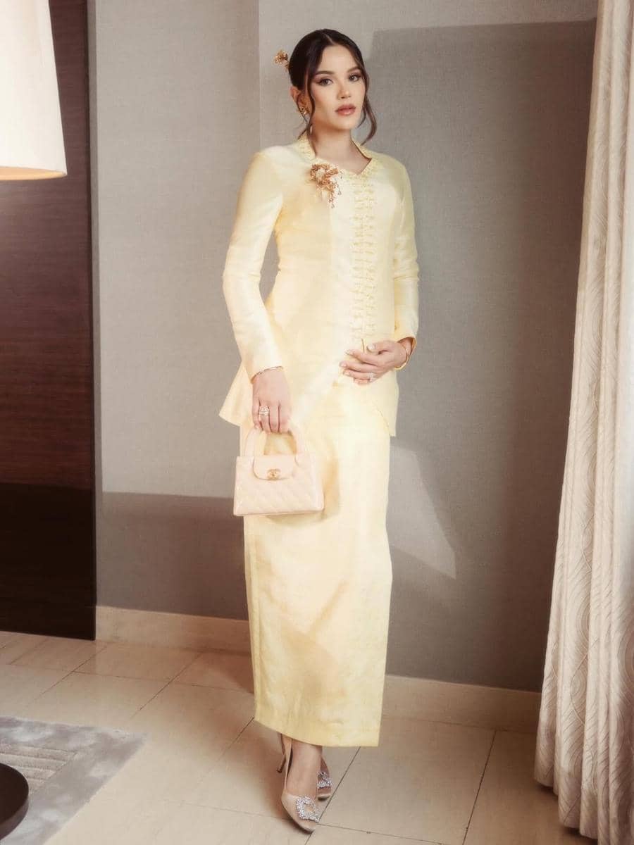 gaya Alyssa Daguise di lamaran Syifa Hadju dan El Rumi 