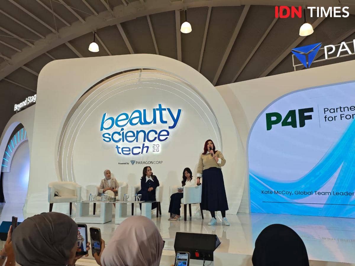 Beauty Science Tech 2026 sesi “From Forest to Fragrance: Regenerating Biodiversity for People, Planet, and the Future” pada Kamis (22/1/2026) di City Hall Pondok Indah Mall 3. (IDN Times/Febriyanti Revitasari)