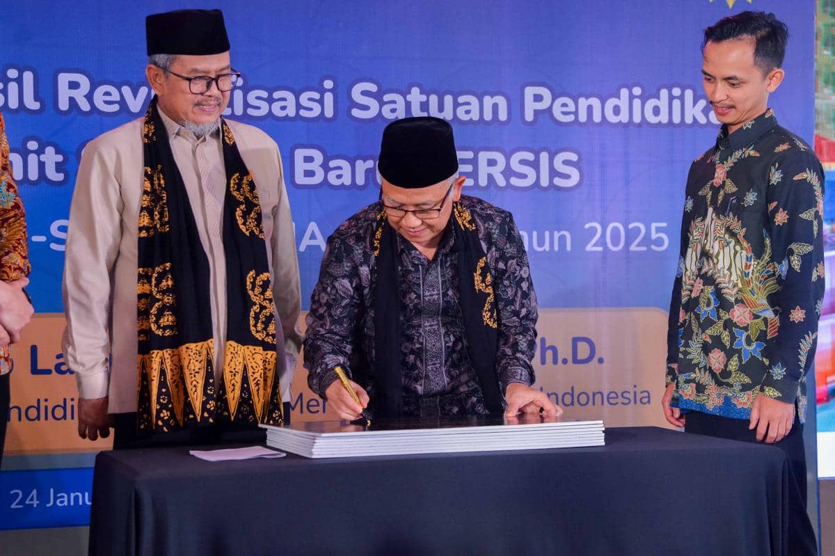 Dok IDN Times/Revitalisasi sekolah Sumedang