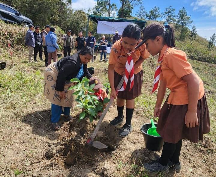 Program konservasi Inalum untuk kelestarian Danau Toba (dok.Inalum)