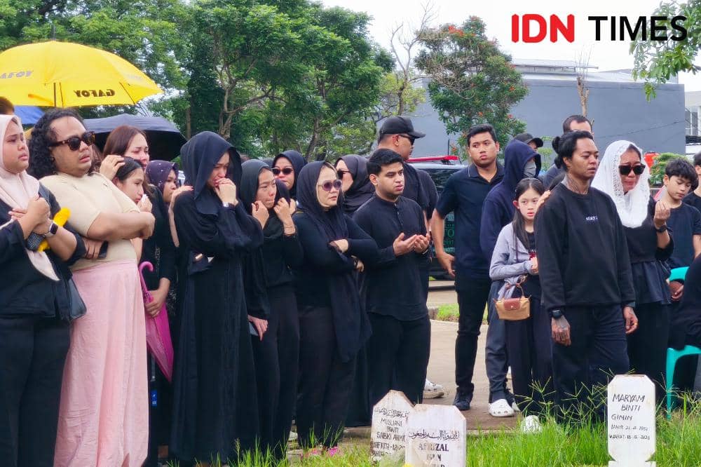 Potret pemakaman Lula Lahfah di TPU Rawa Terate, Sabtu (24/1/2026)
