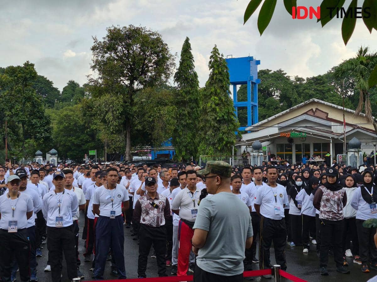 Pengarahan Peserta Diklat PPIH Arab Saudi 2026 oleh Wakil Menteri Haji dan Umrah RI Dahnil Anzar (IDN Times/Yogie Fadila/Dok. Media Center Haji)