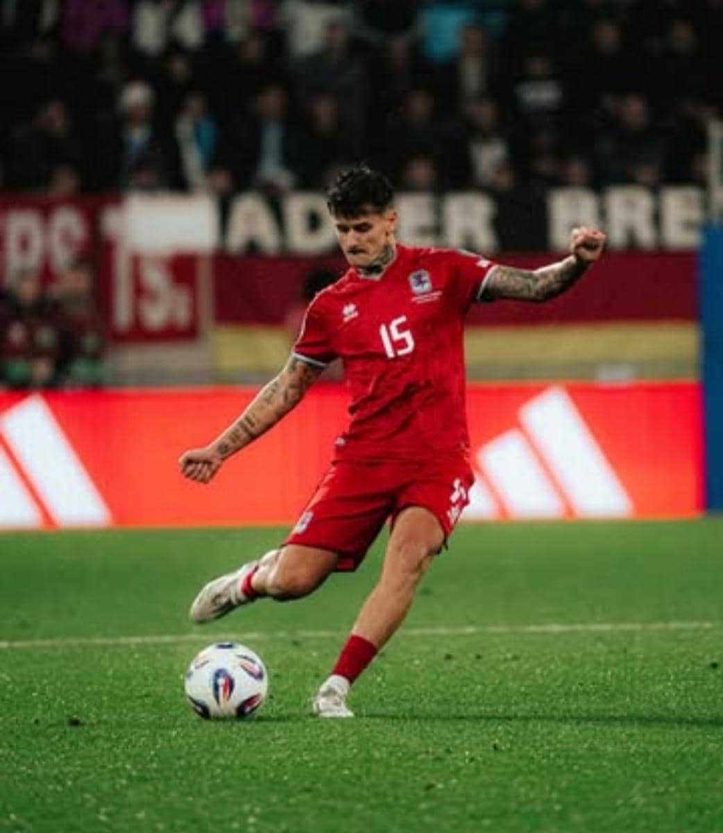 Pemain baru Bhayangkara FC, Olivier Thill saat bermain untuk Timnas Luxembourg.