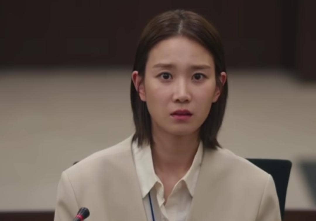 Jang Hee Ryung di drama The Judge Returns