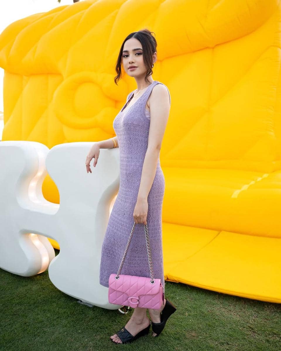 OOTD feminin minimalis ala Syifa Hadju