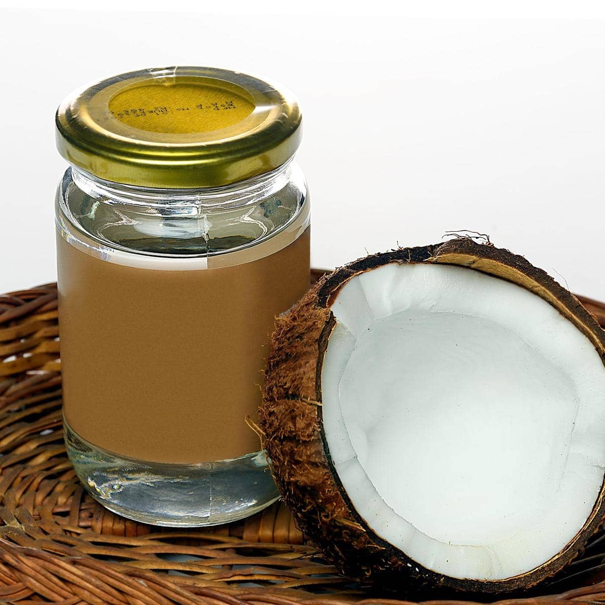 ilustrasi coconut oil 