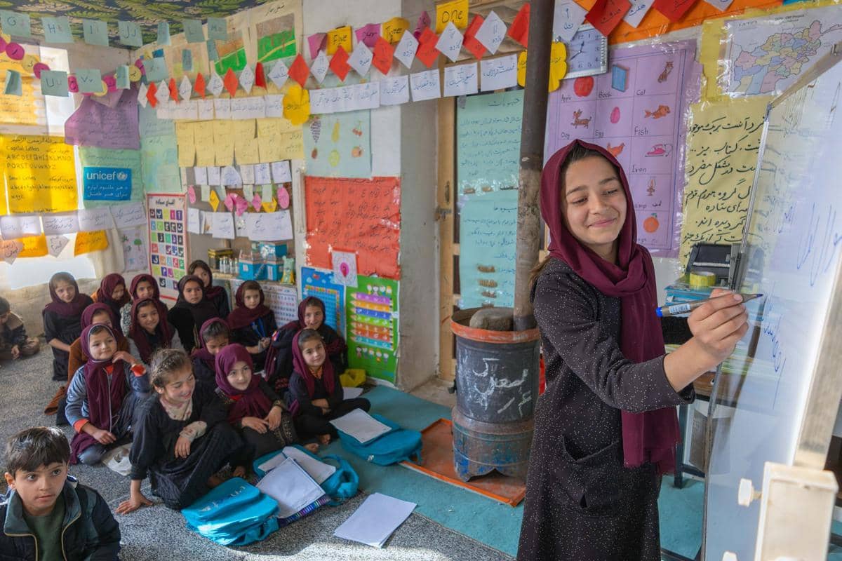 Sejak Taliban kembali berkuasa pada 2021, hak-hak perempuan dan anak perempuan dalam hal pendidikan, pekerjaan, dan partisipasi politik sangat dibatasi. (x.com/UNICEFAfg)