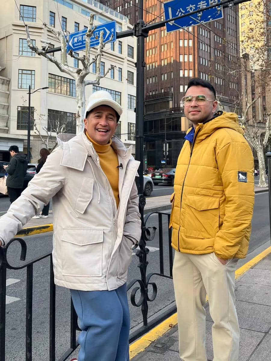 Irfan Hakim dan tim FYP liburan ke Shanghai.