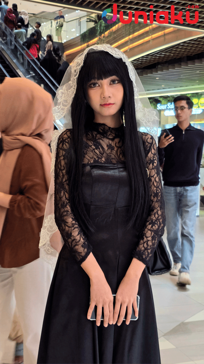 Cosplayer Osaragi. (https://www.instagram.com/liby4uknow)