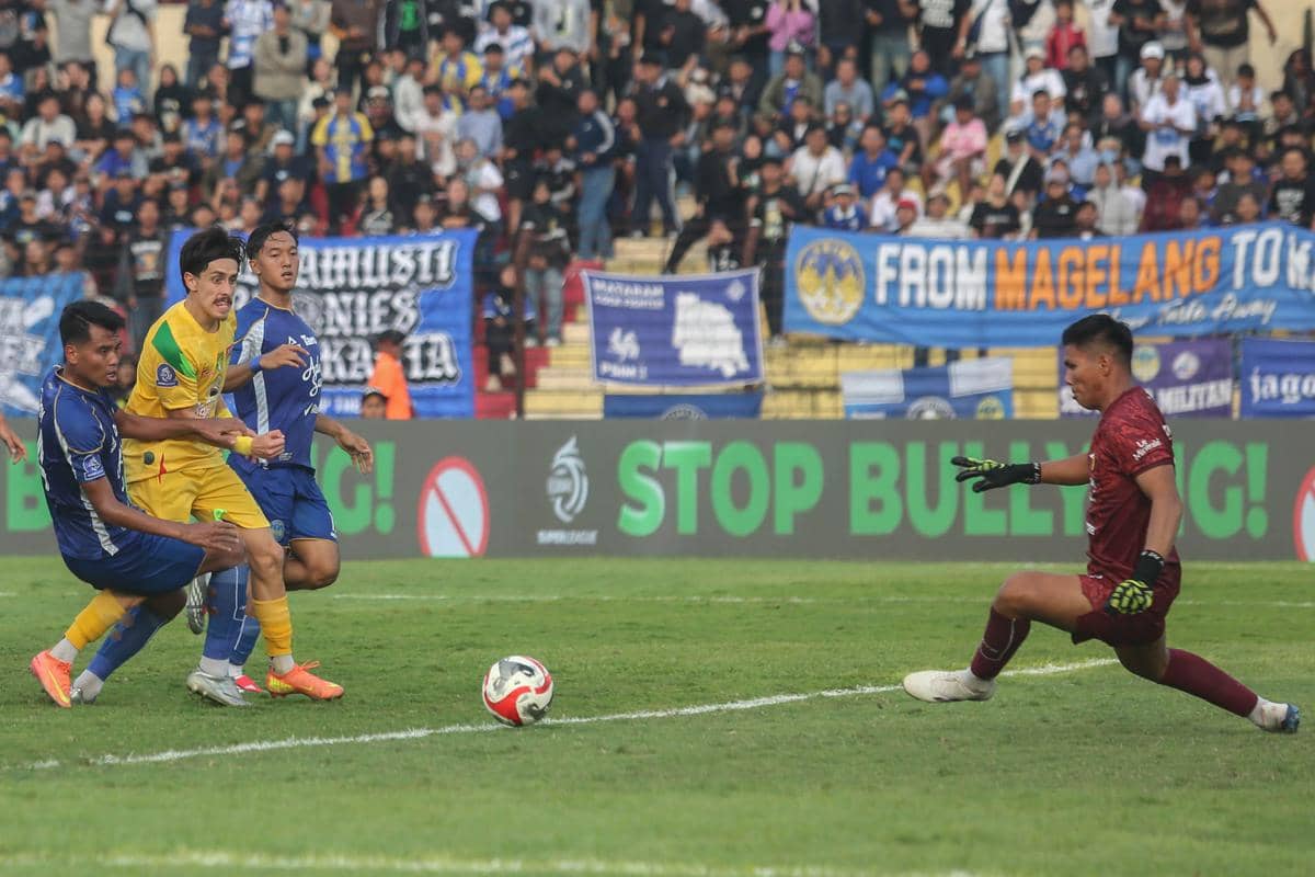 Persebaya Surabaya menang atas PSIM Yogyakarta dengan skor 3:0