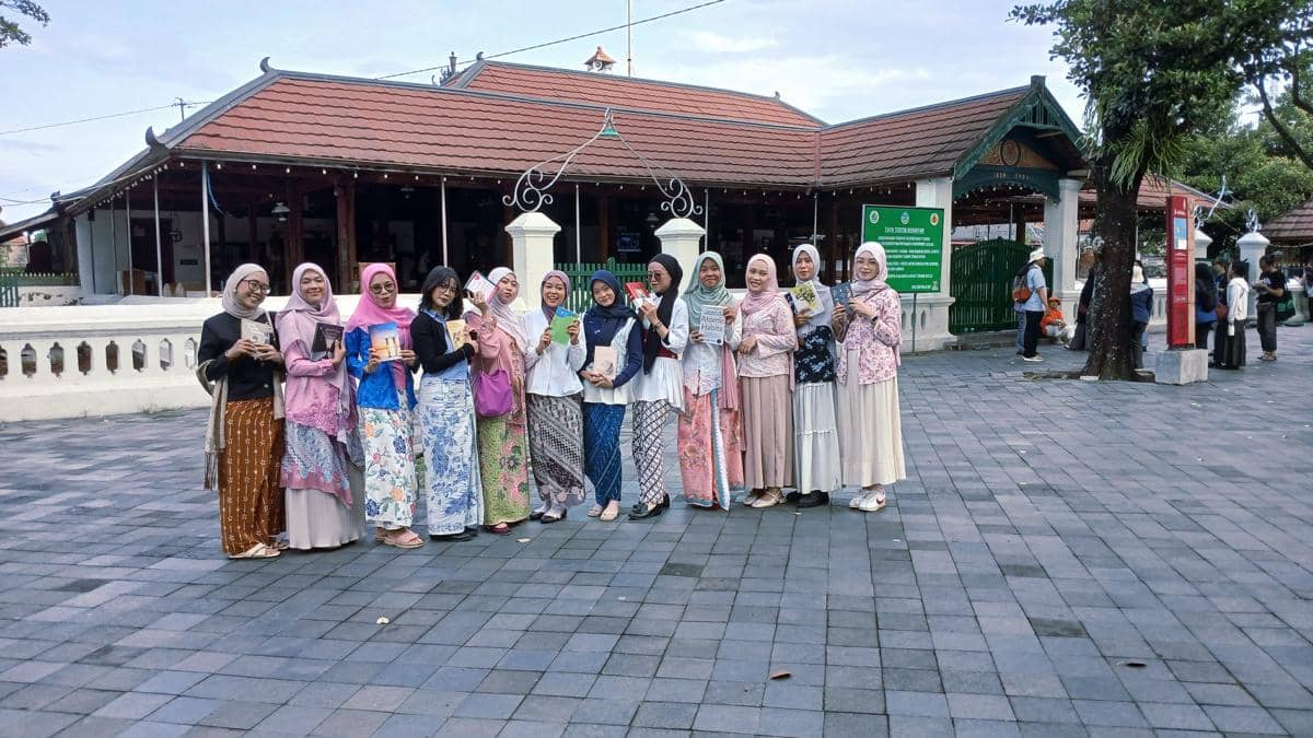 Acara Puan Bertamasya di Kotagede.jpg