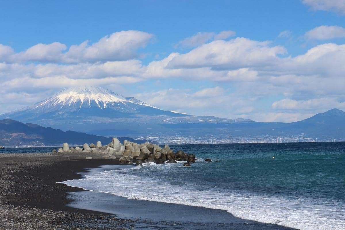 potret Miho no Matsubara