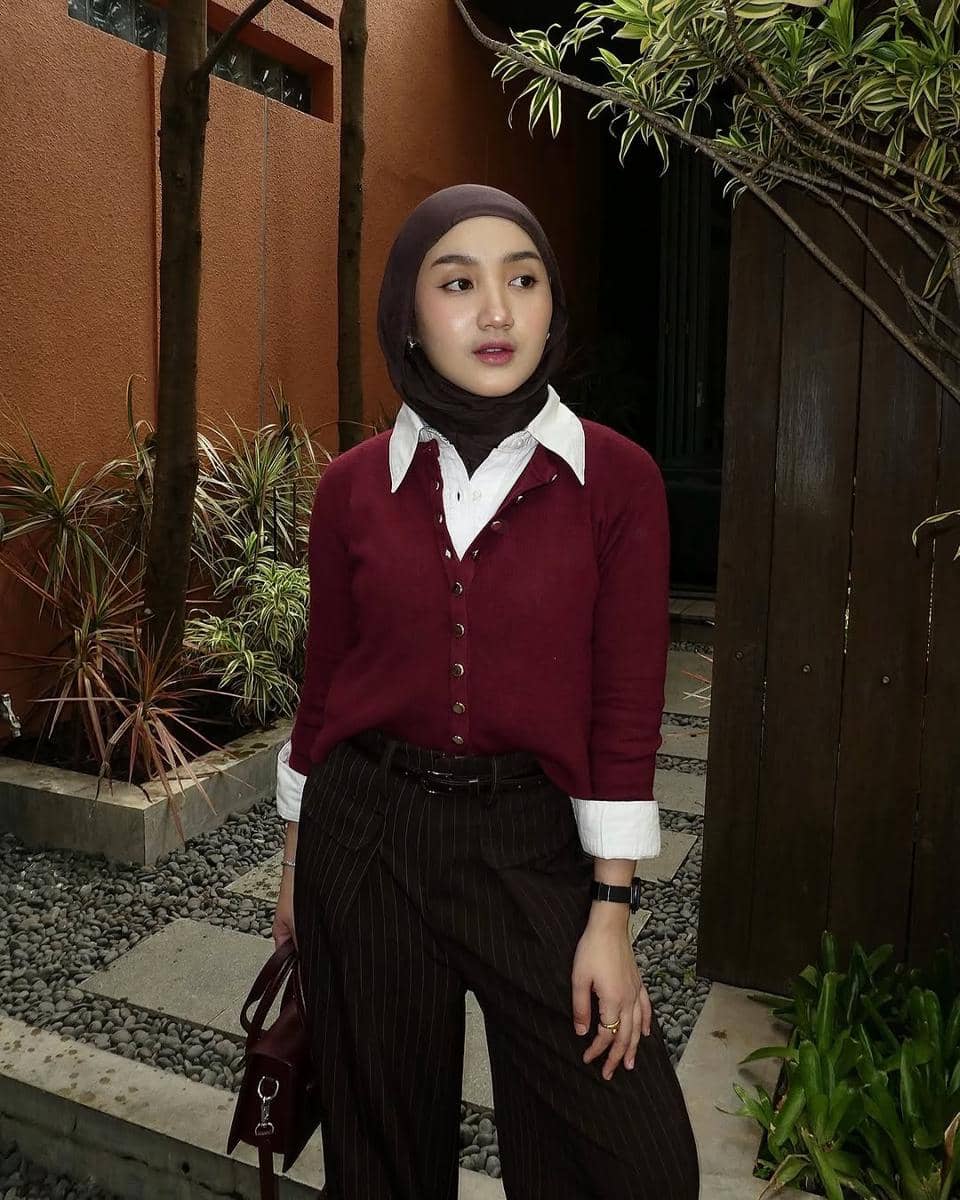 padu padan outfit merah ala Thafanya Sabila