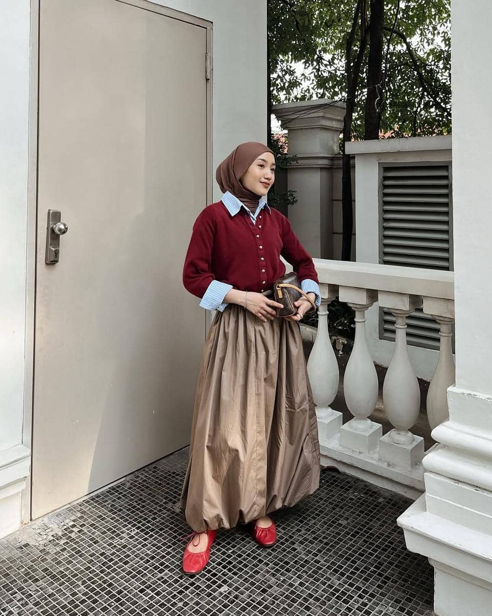 padu padan outfit merah ala Thafanya Sabila