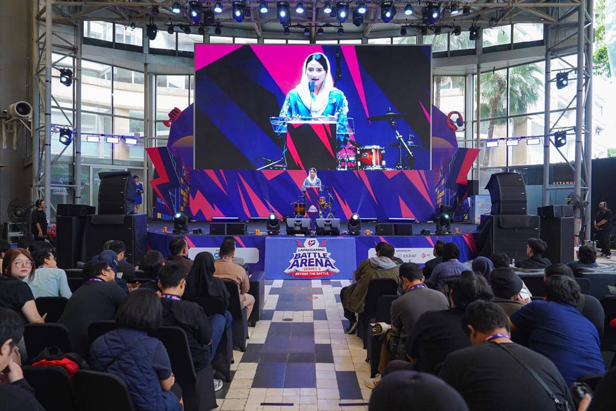 potret Wakil Menteri Perdagangan Dyah Roro Esti Widya Putri dalam pembukaan LapakGaming Battle Arena Series 3