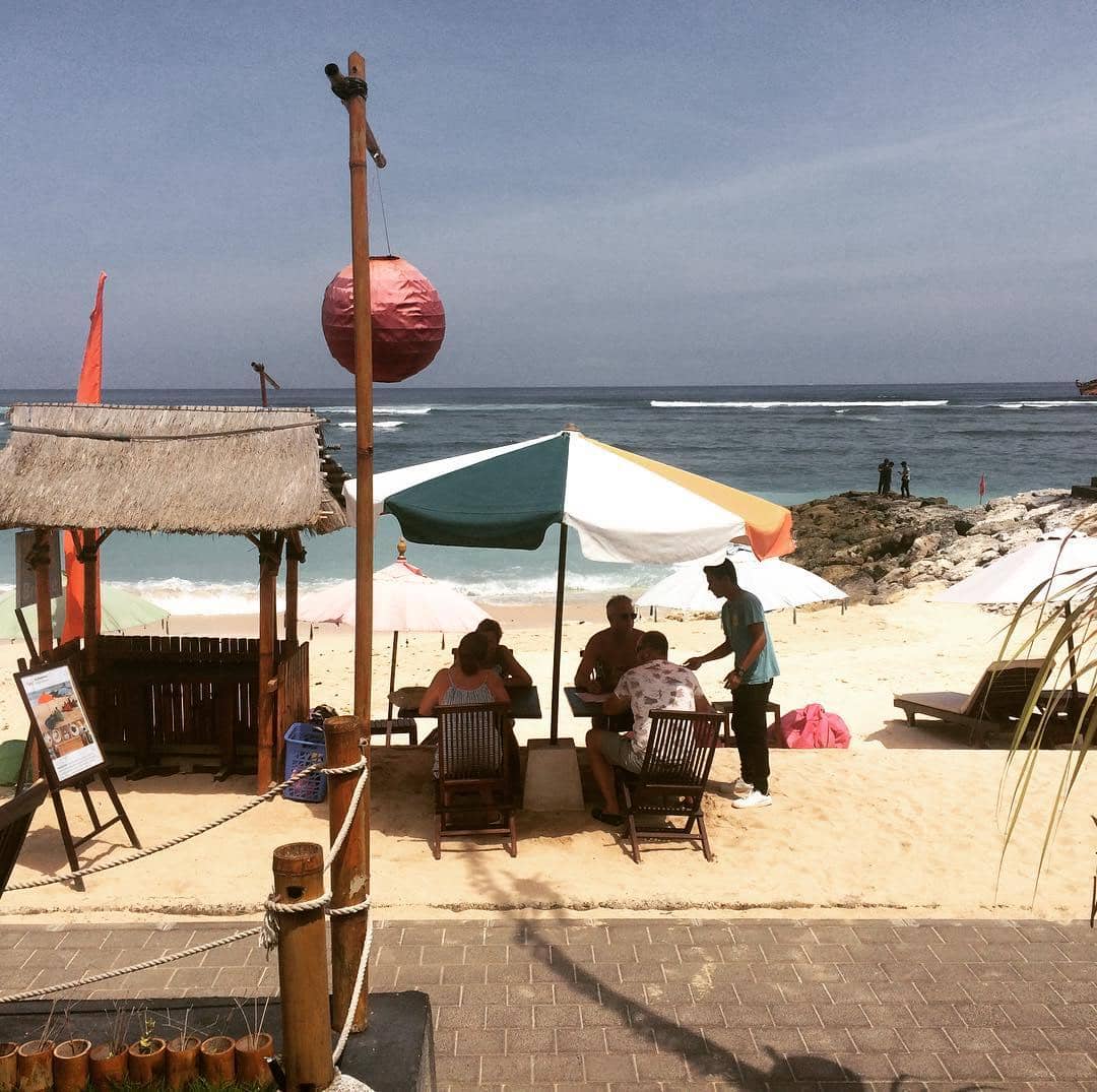 nongkrong di Pandawa Breeze (instagram.com/pandawabreeze)