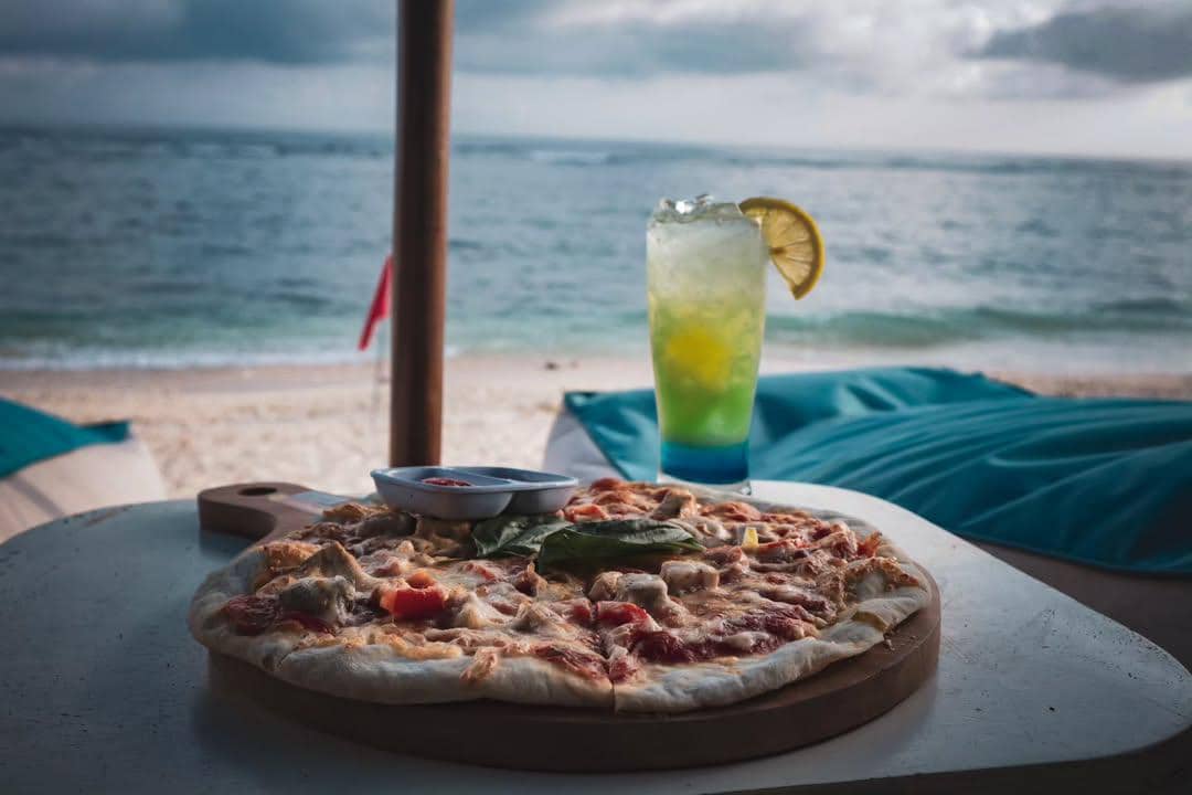 sajian menu Pandawa Beach Cafe (instagram.com/pandawabeachcafe3)