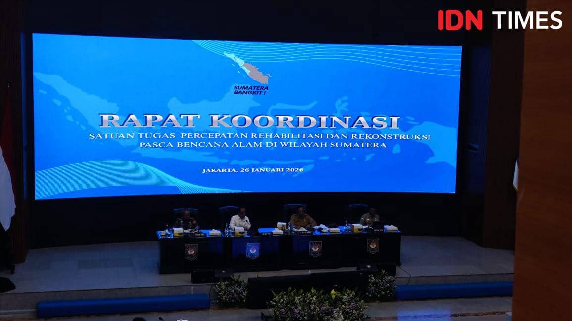 Rapat koordinasi pascabencana Sumatra di Kantor Pusat Kemendagri, Jakarta Pusat, Senin (26/1/2026) (IDN Times/Yosafat Diva Bayu Wisesa)