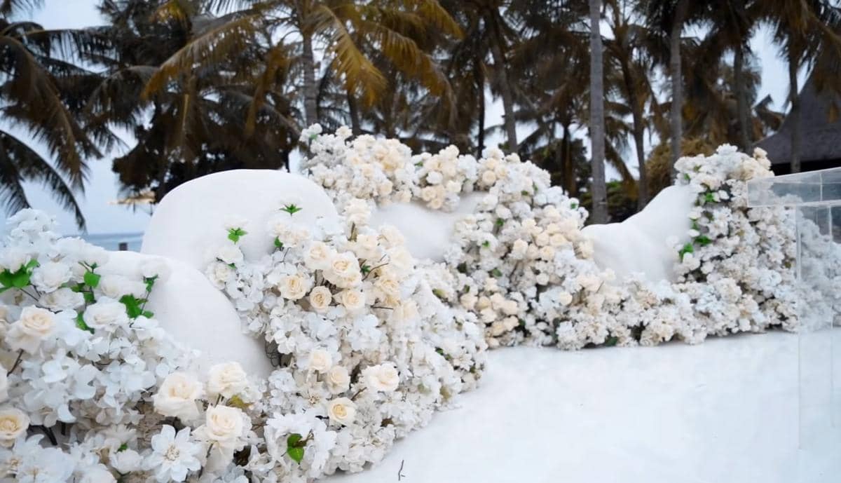 Pemberkatan nikah Ranty Maria dan Rayn Wijaya