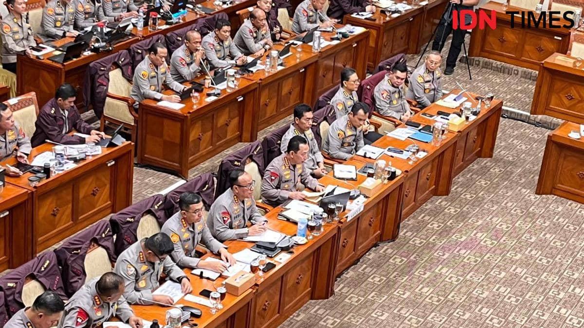 Komisi III DPR RI menggelar rapat dengar pendapat (RDP) bersama Kapolri Jenderal Listyo Sigit Prabowo