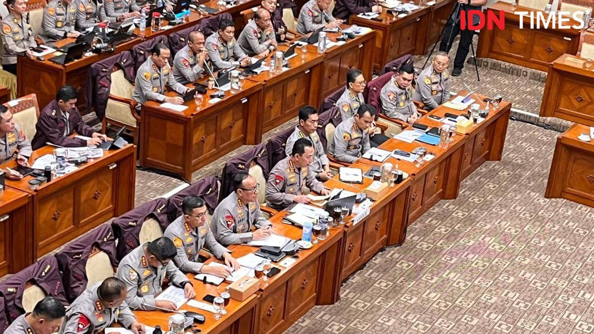 Komisi III DPR RI menggelar rapat dengar pendapat (RDP) bersama Kapolri Jenderal Listyo Sigit Prabowo