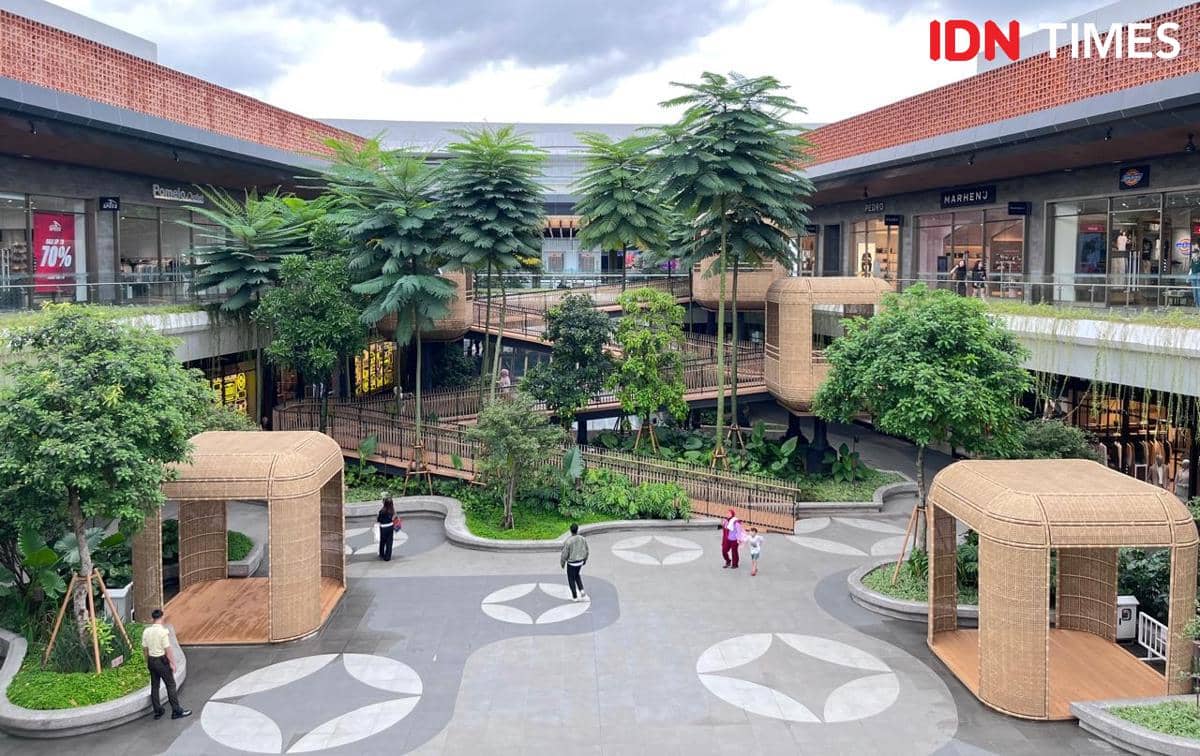 Potret Jakarta Premium Outlets, Alam Sutera, Tangerang