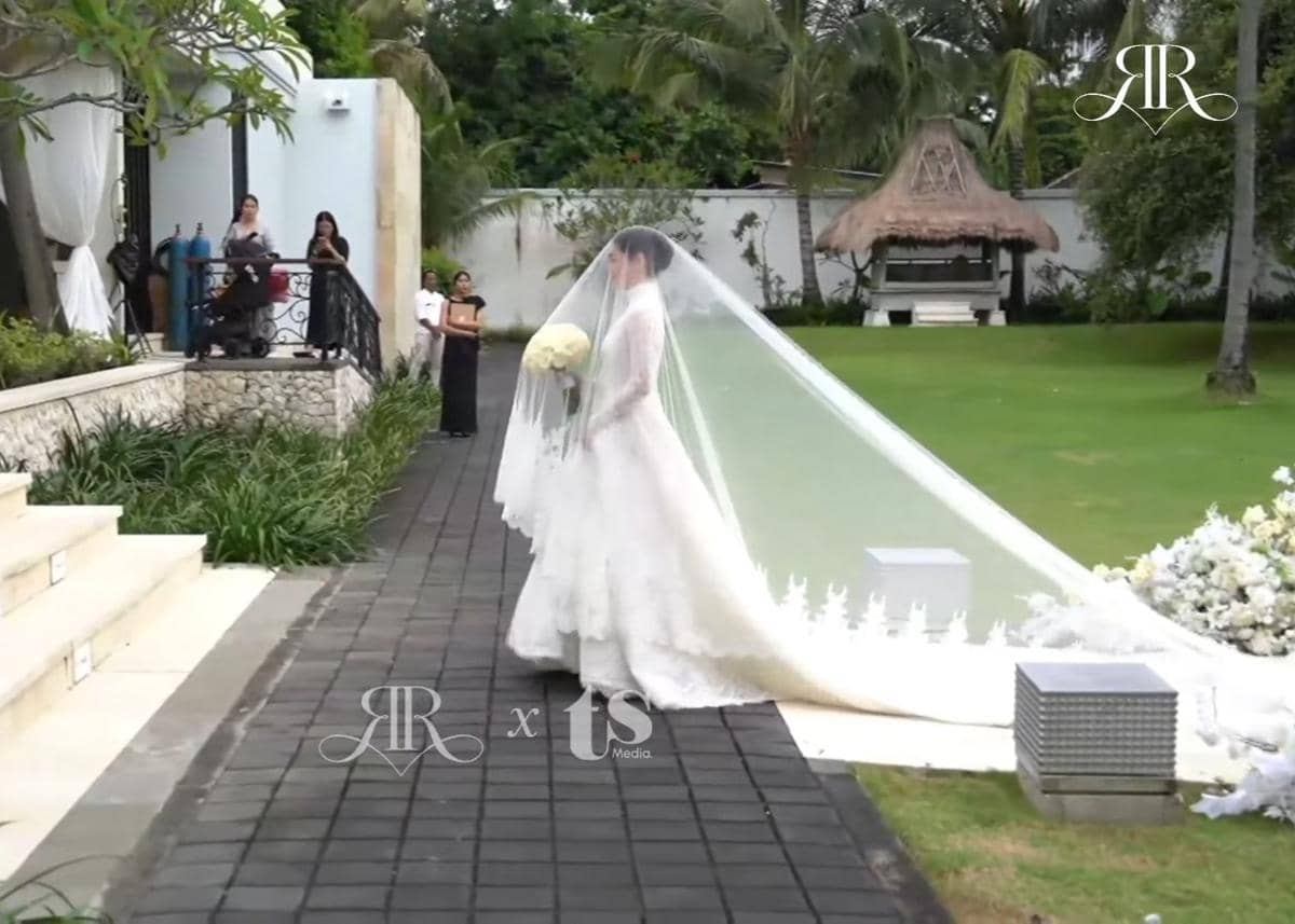 Pemberkatan nikah Ranty Maria