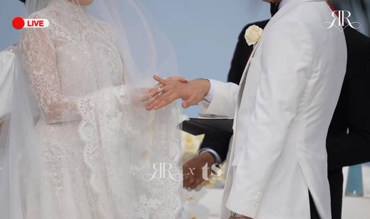 Pemberkatan nikah Ranty Maria