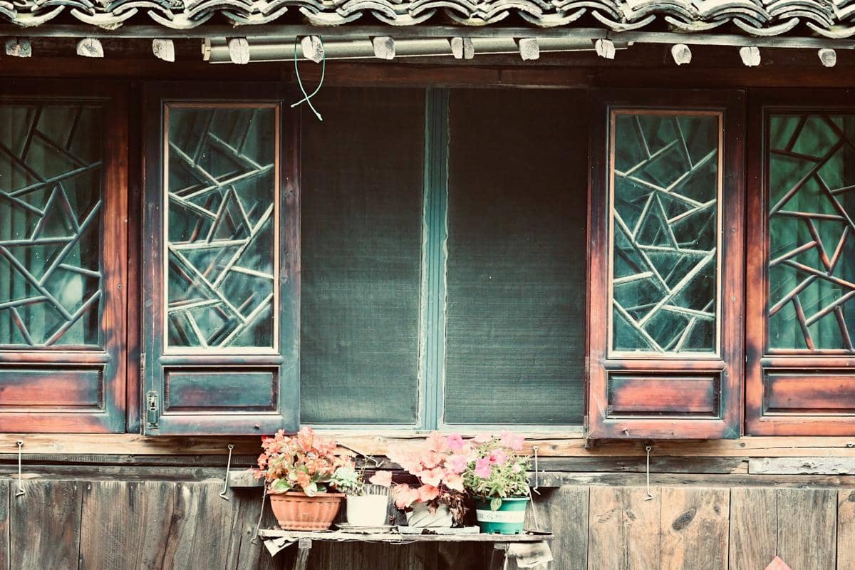 ilustrasi rumah kuno