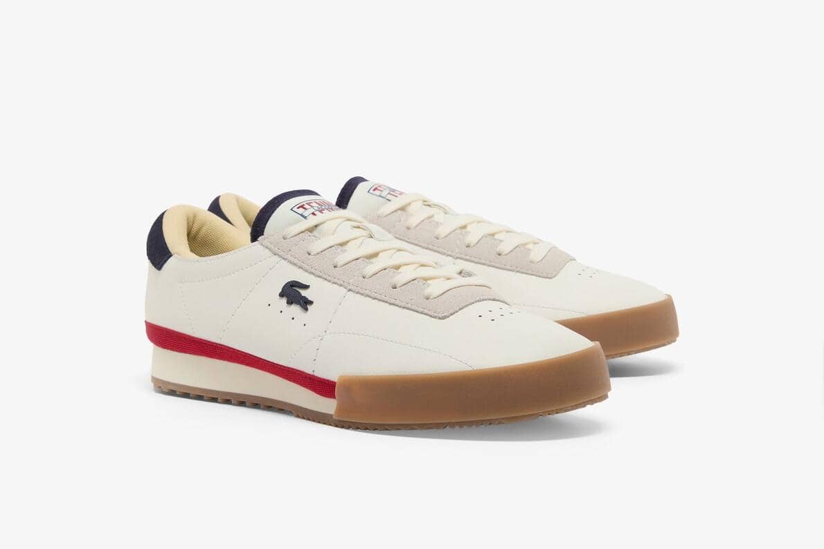 foto sepatu putih Lacoste 