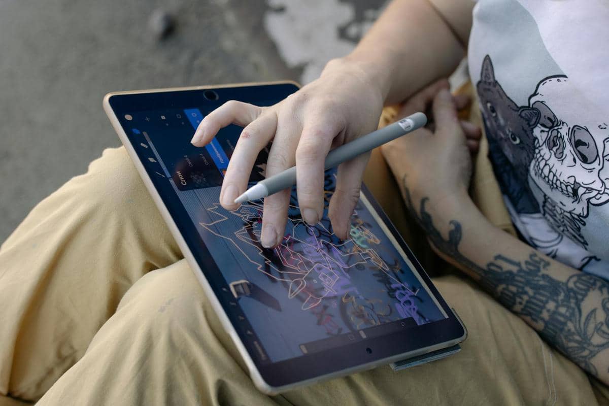 ilustrasi tablet