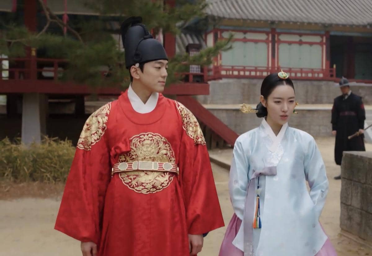 Drama Queen: Love and War