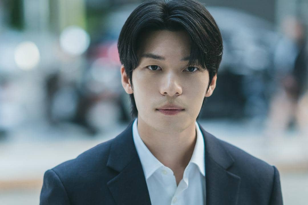 Wi Ha Joon dalam drama Siren's Kiss