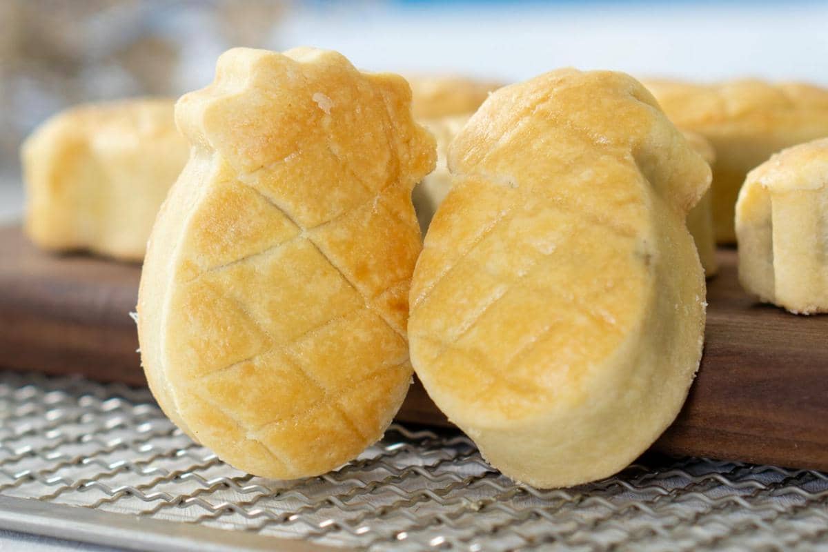 ilustrasi nastar nanas