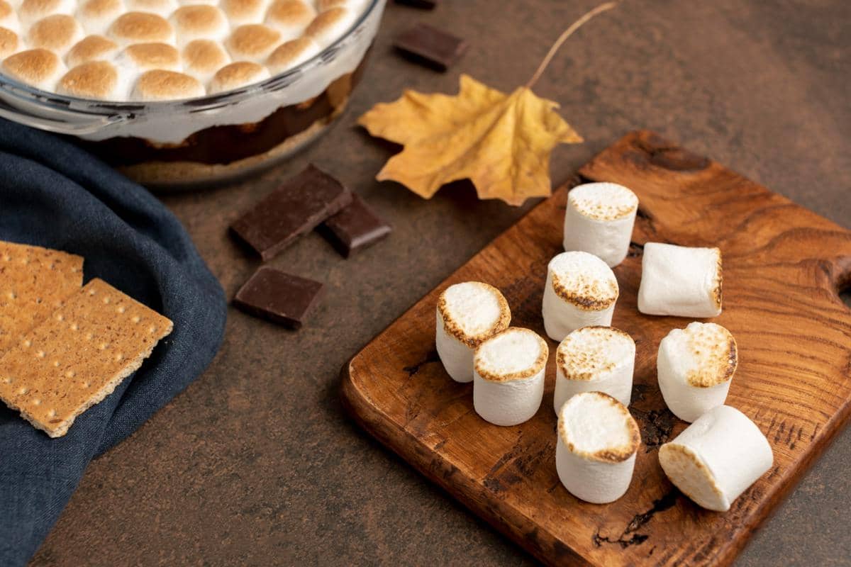 ilustrasi marshmallow untuk campuran kue 