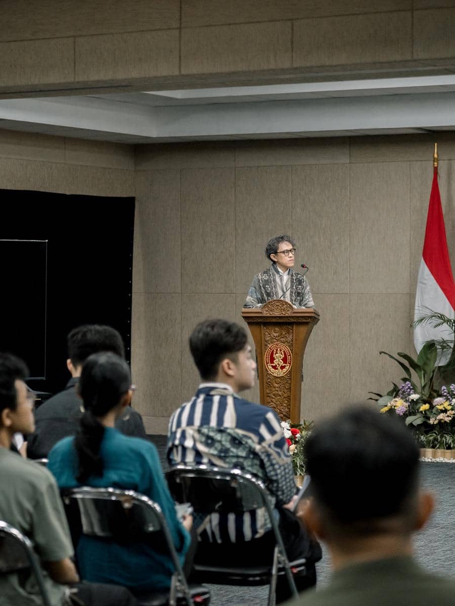 Riri Riza Lulus S3, Resmi Bergelar Doktor (instagram.com/riririza)