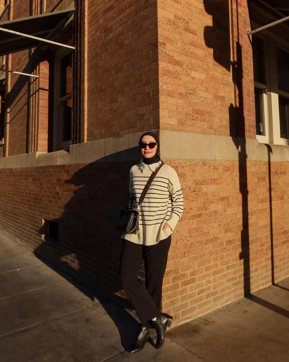 padu padan knitwear ala Mega Iskanti