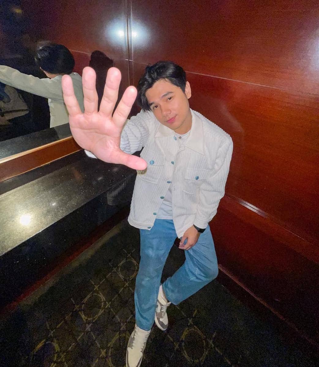 Outfit ala Rayn Wijaya