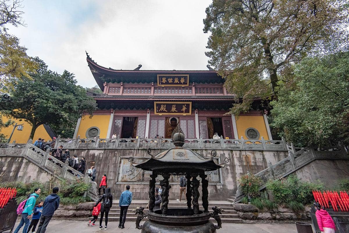 potret Lingyin Temple
