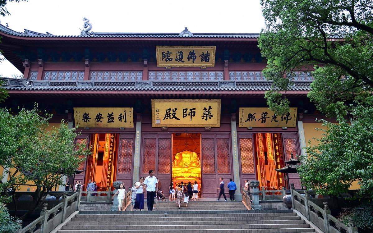 potret Lingyin Temple